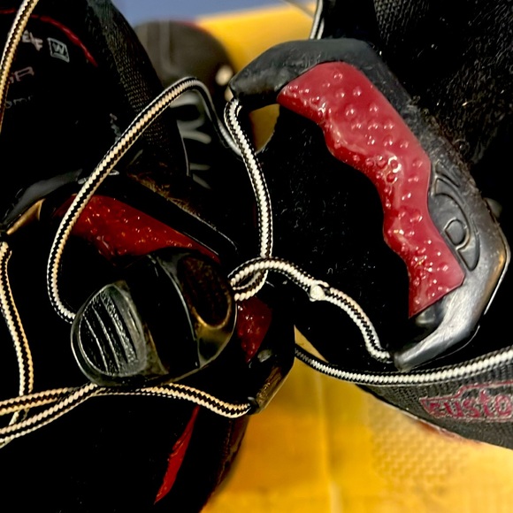 Salomon size7 women snowboard 🏂 boots - Picture 8 of 11